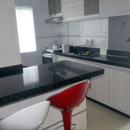 Sobrado Villa Itapema Bagian luar foto